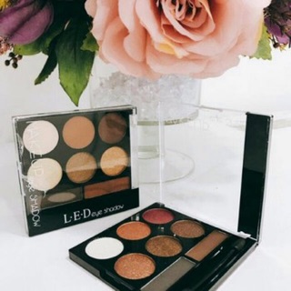 Phấn mắt led eye shadow