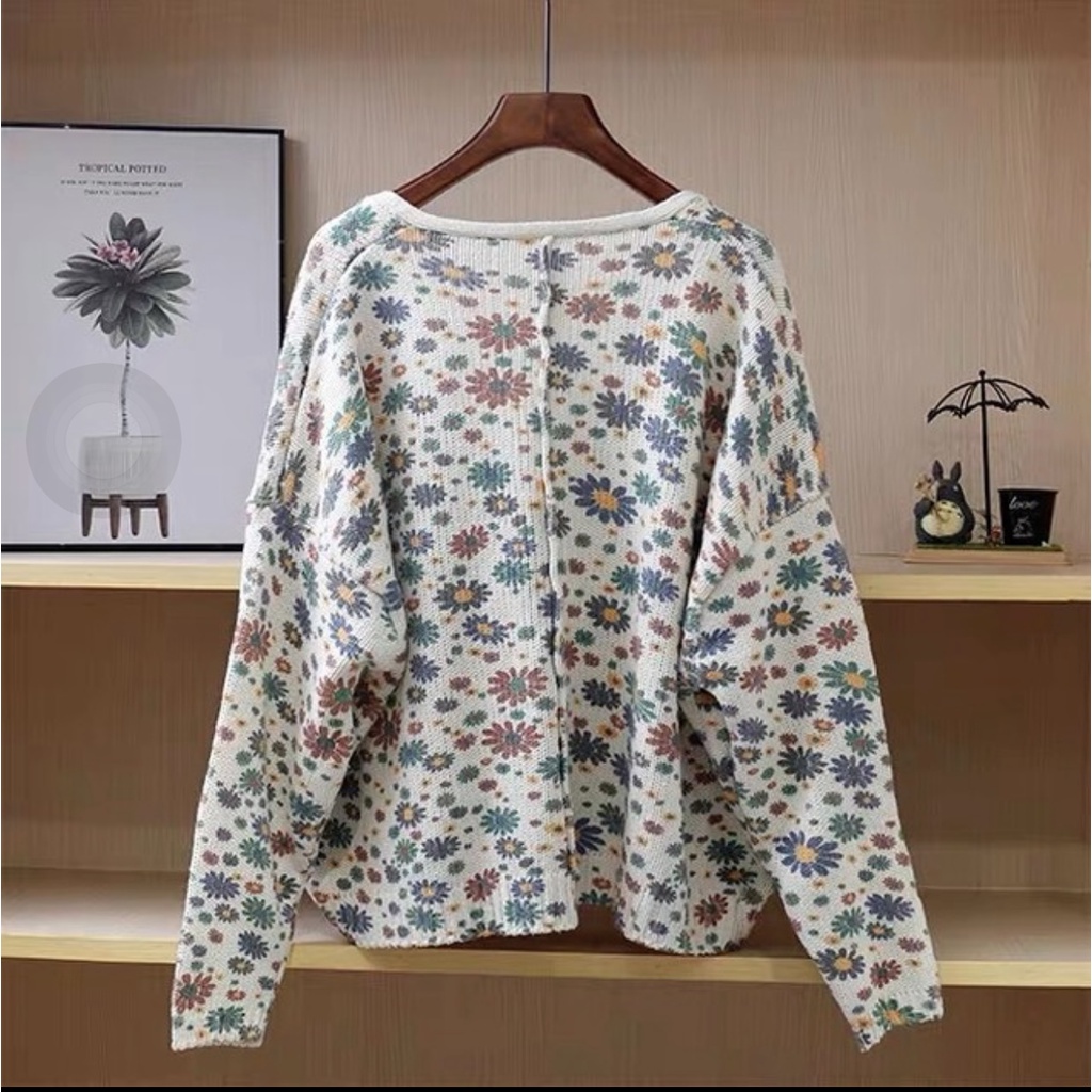 Áo cardigan len hoa phong cách cổ điển