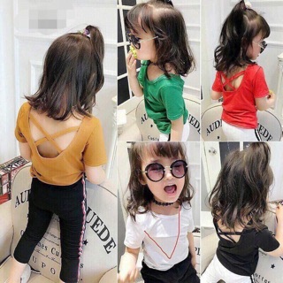 Yến Đặt ở đây giúp Ti