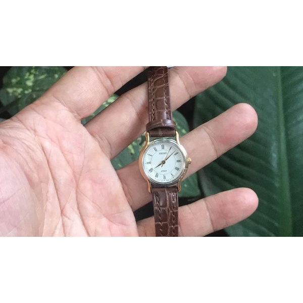 Đồng hồ Sieko nữ