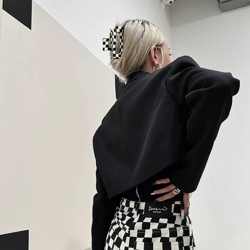 Áo khoác ngắn IELGY cổ đứng cài nút co giãn phong cách cổ điển cho nữ