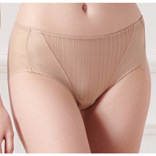 Quần lót ôm Triumph PURE INVISIBLE HIPSTER - Giá gốc 299.000 - Chính Hãng 100%