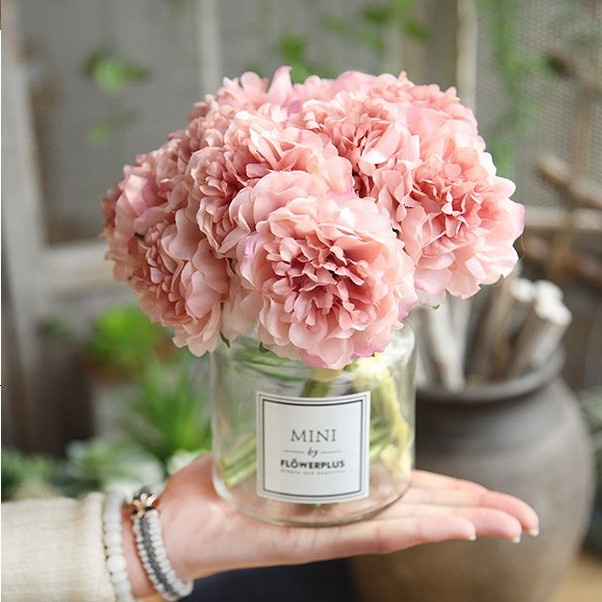 Hoa mẫu đơn màu pastel làm phụ kiện chụp ảnh