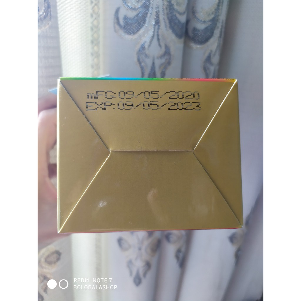 Dầu Gội Nhuộm Đen Tóc YiCaoTen - Gội Là Đen (Hộp 10 gói kèm bao tay) | BigBuy360 - bigbuy360.vn