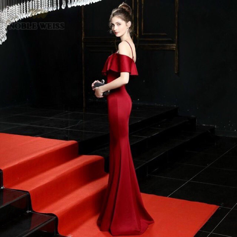 Đầm body vai bèo sang trọng