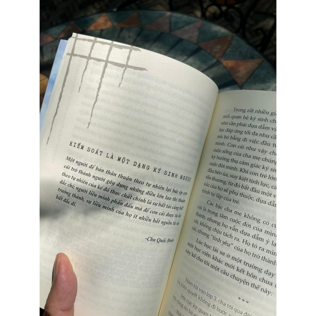 Sách - Đứa Trẻ Hiểu Chuyện Thường Không Có Kẹo Ăn – Nguyên Anh – Nguyệt Lạc dịch – Moon Books – AZ VIETNAM – NXB Văn Học