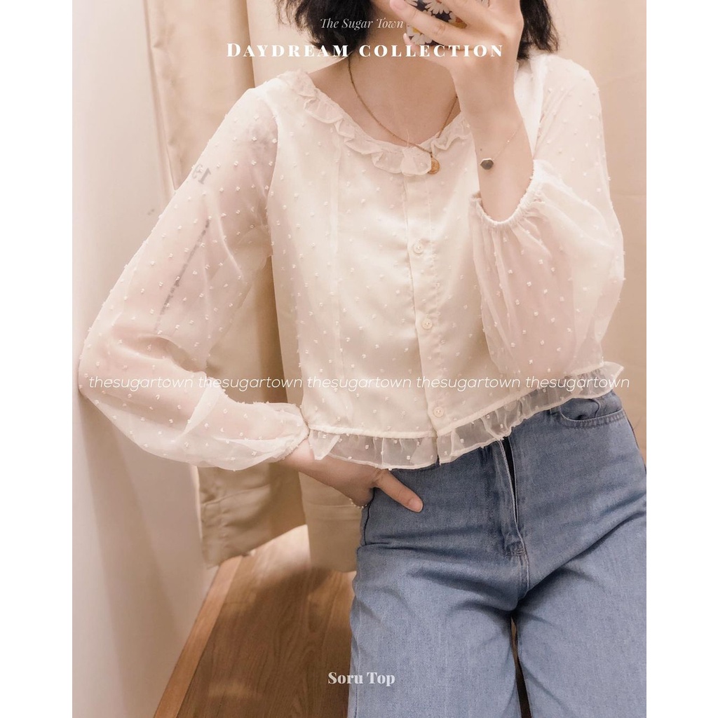 Poppy Top áo sơ mi voan hạt cổ bèo dáng croptop | BigBuy360 - bigbuy360.vn