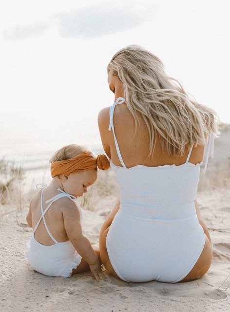 [BKN714] <ÂU> BODYSUIT TRẮNG NƠ VAI | BigBuy360 - bigbuy360.vn