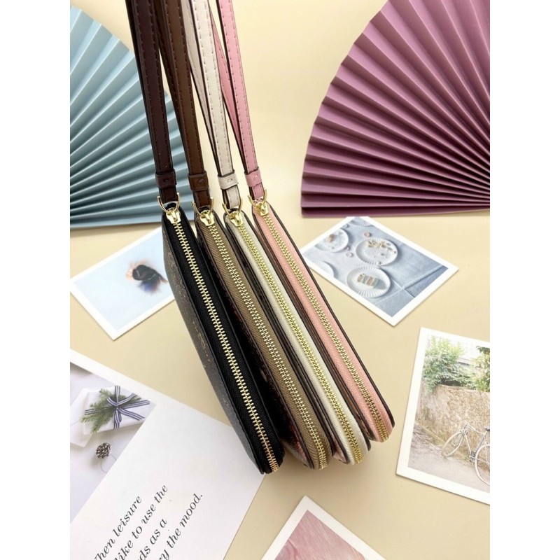 VÍ COACH MÓC TAY 2972