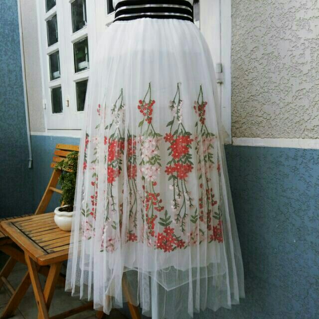 Chân váy thêu hoa Quảng Châu cao cấp