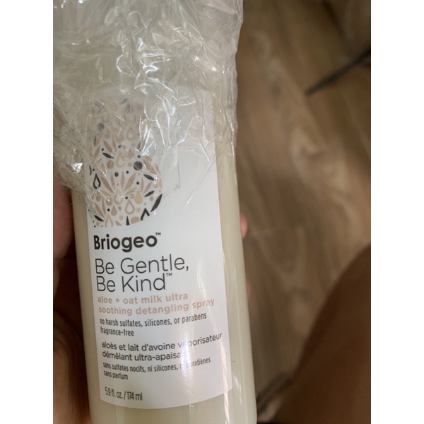 Lô hội + sữa yến mạch xịt thơm không gây dị ứng be gentle be kind spray 174ml briogeo