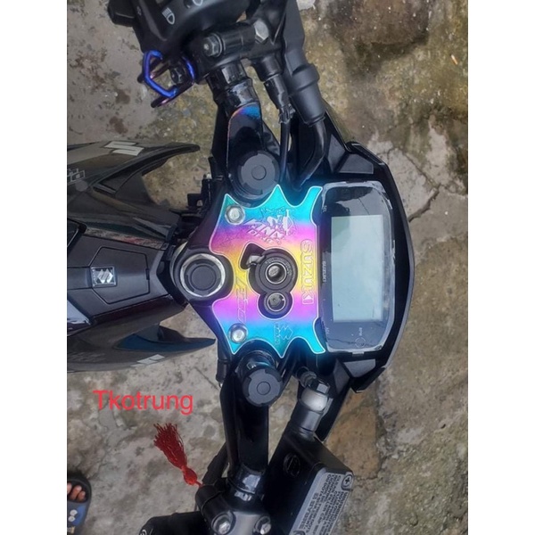 Tem dán chảng ba satrria raider