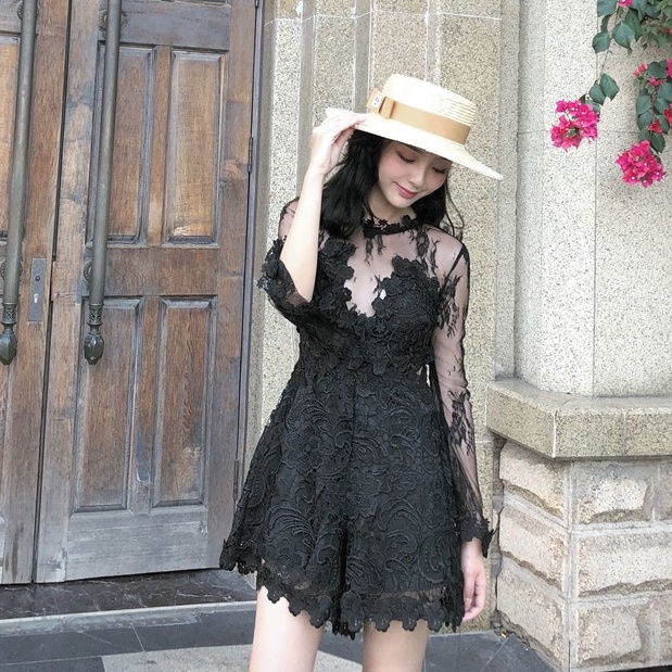 Đầm ren nữ dáng xòe tay dài Emilyshop