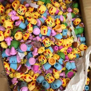 SHOPKIN - ĐỒ CHƠI MÔ HÌNH mẹ Sóc