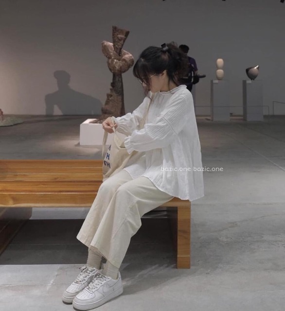 Áo Babydoll trắng nút bọc