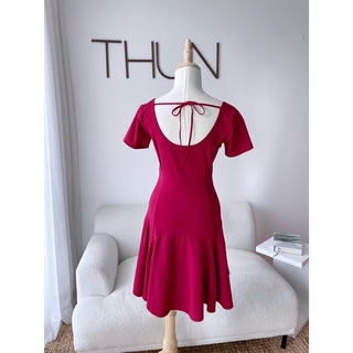 ĐẦM XOÈ CỔ VUÔNG
