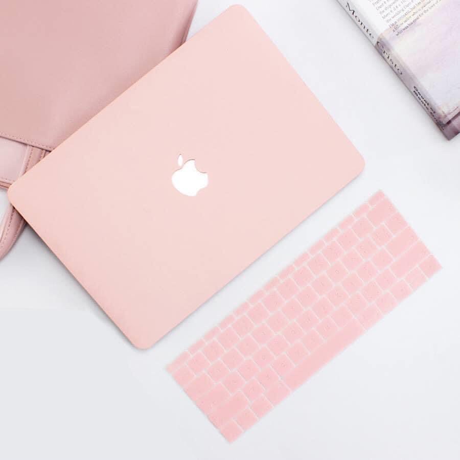 Combo Ốp Macbook Hồng Pastel Kèm Phủ Phím Quốc Tế (Tặng Nút Chống Bụi, Kẹp Chống Gẫy Sạc )