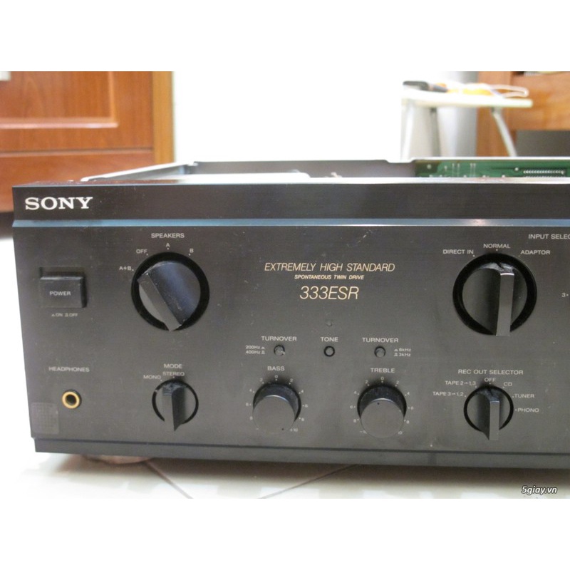 Tem nhôm hiệu Sony dán amply và loa