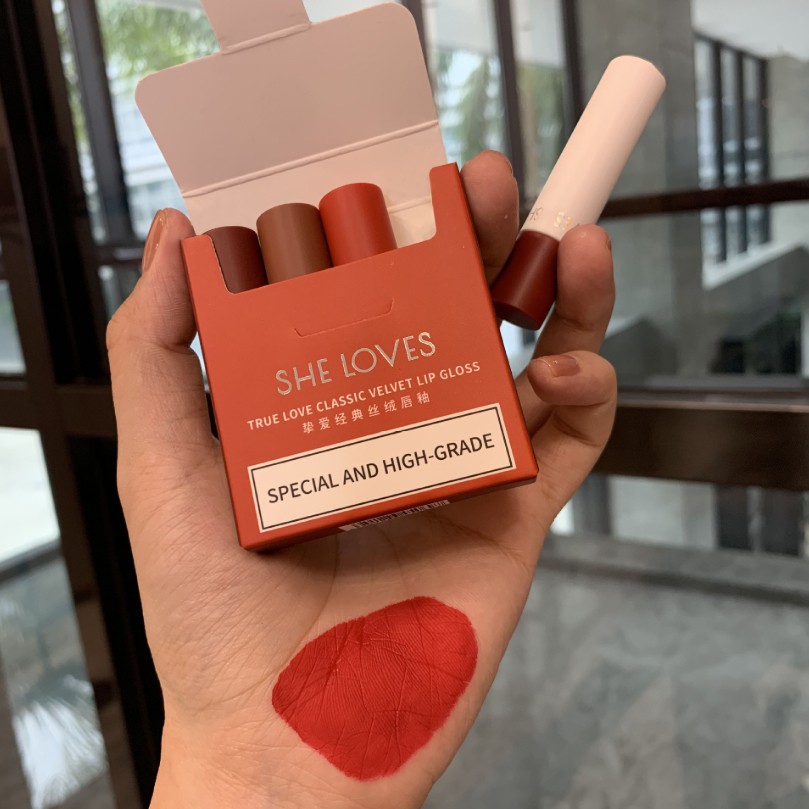 Set 4 thỏi son môi màu lì Sheloves True Love Clacssic Lip Gloss 10g