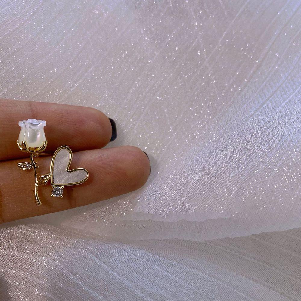 Bông Tai Hình Trái Tim Hoa Hồng Phong Cách Retro Thời Trang Cho Nữ