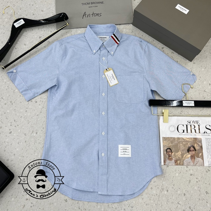 Sơ mi Thom Browne Cộc Tay Viền Cổ