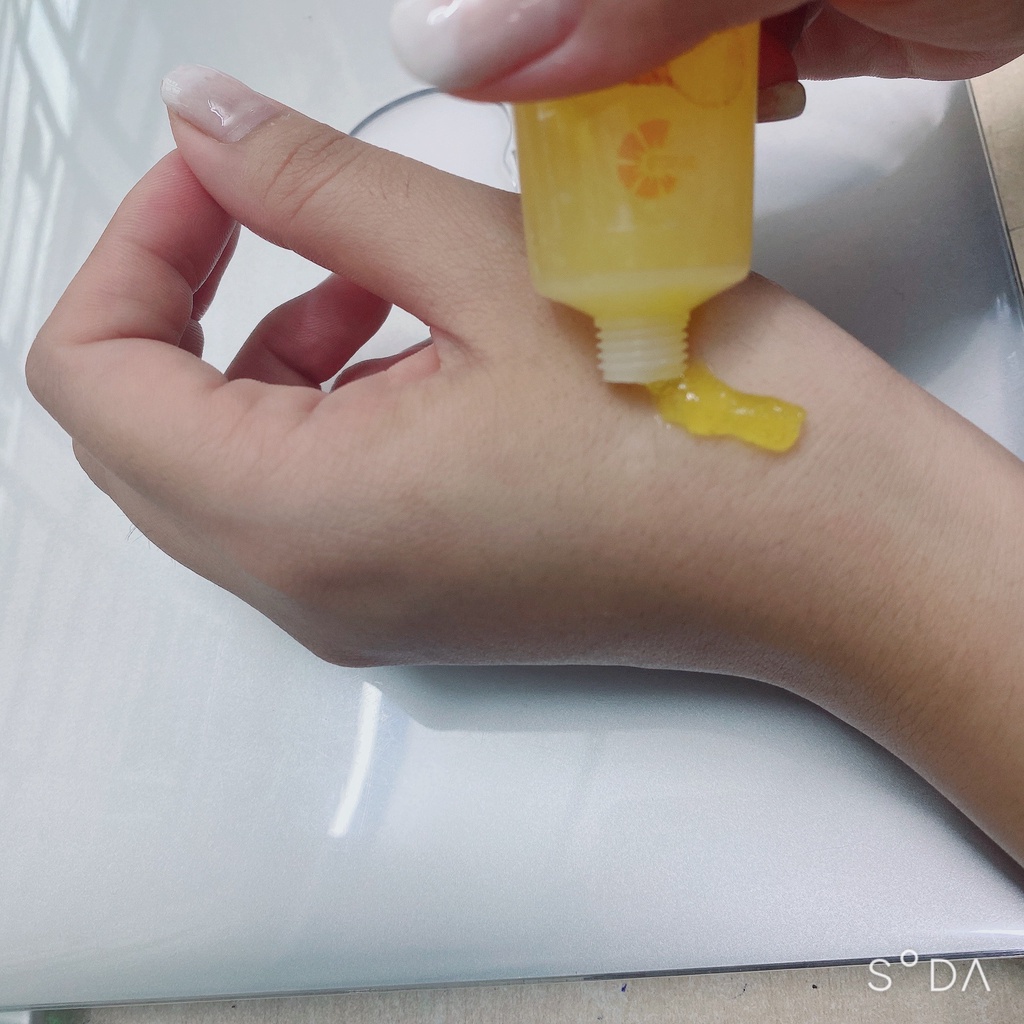 C SKIN.02 - Gel Tẩy Tế Bào Chết Toàn Thân Hương Dứa