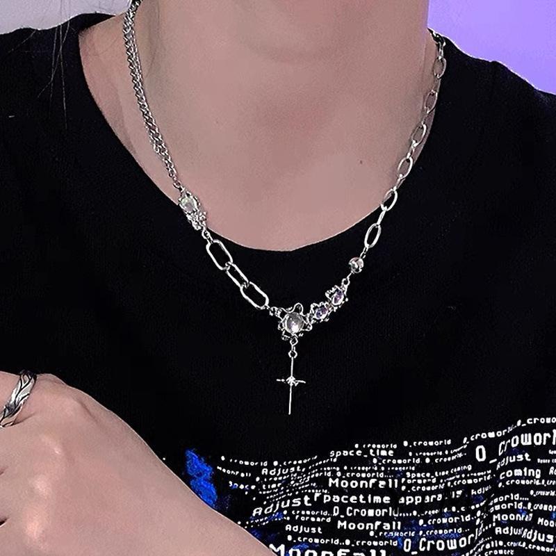 Vòng cổ Xương Cá Phong Cách Hip hop Đính Đá Mặt Trăng Thiết Kế Ngọt Ngào Niche Cho Nữ