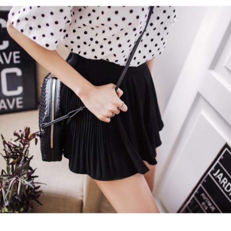 Chân Váy Đen Xếp Ly Cạp Cao Có Quần Bảo Hộ Free Size Dưới 48kg | BigBuy360 - bigbuy360.vn