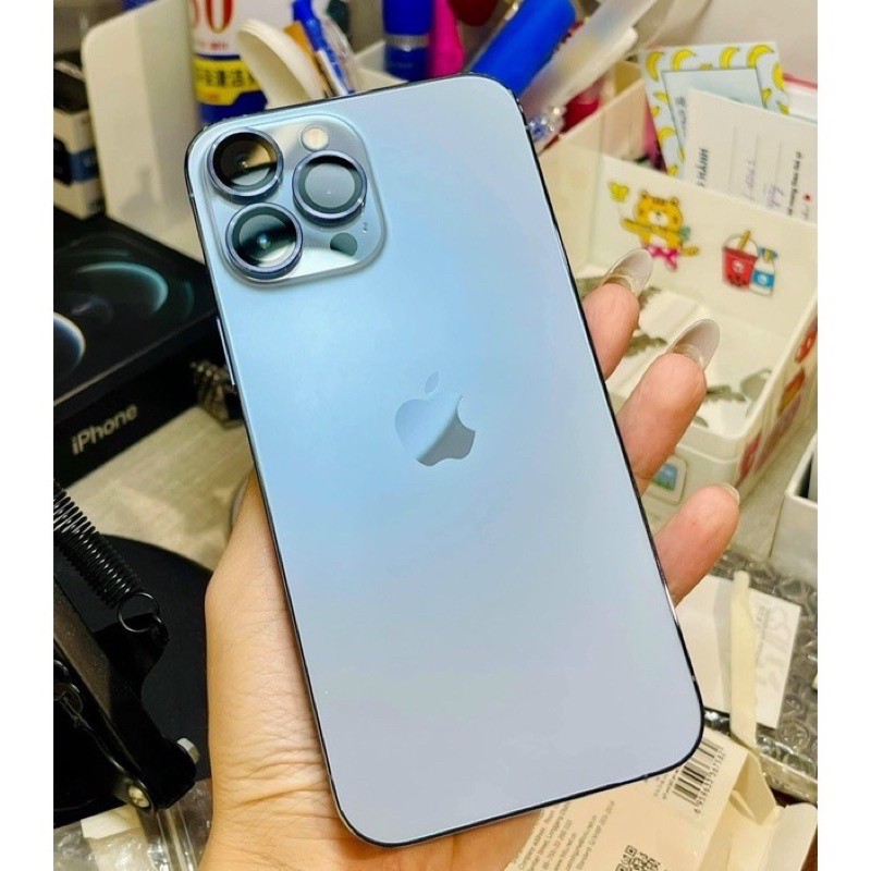Bộ dán TOTU lens 3 mắt bảo vệ camera cho iPhone 13 Mini, 13, 13 Pro, 13 Pro Max vàng nhôm + kính siêu bền đẹp