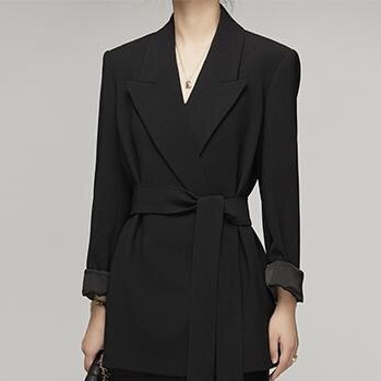 Áo vest nữ dáng suông màu đen kèm đai IFY Design FS95A