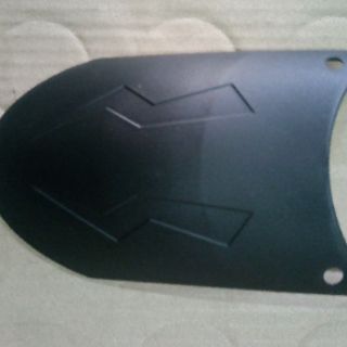 Dè chắn bùn trước Raider và Sonic