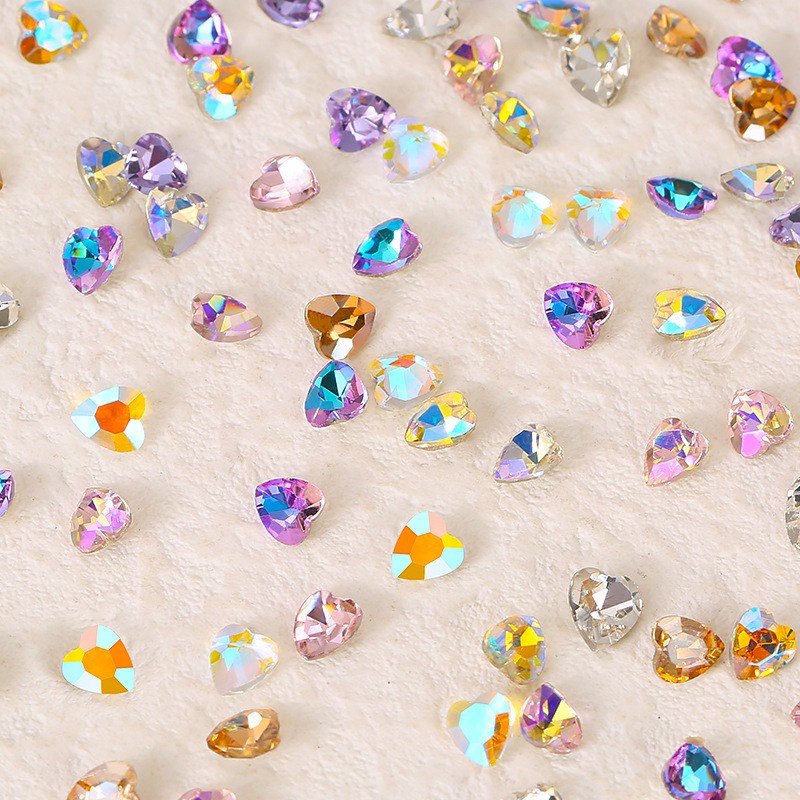 Set 10 Phụ Kiện Trang Trí Móng Tay 3D Trong Suốt Xinh Xắn