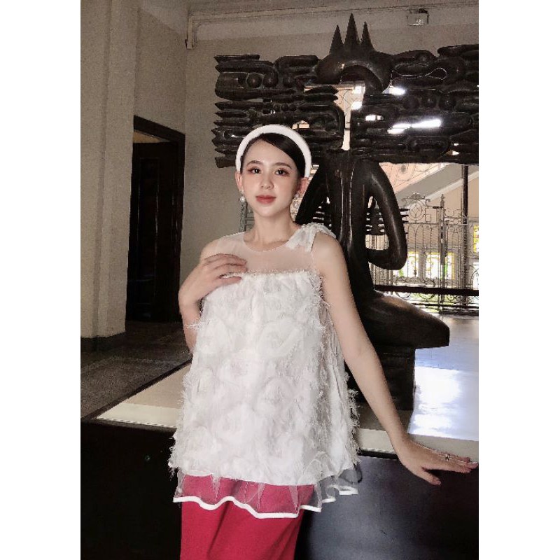 ÁO TRẮNG PHỐI ĐÔ LƯỚI TRẮNG