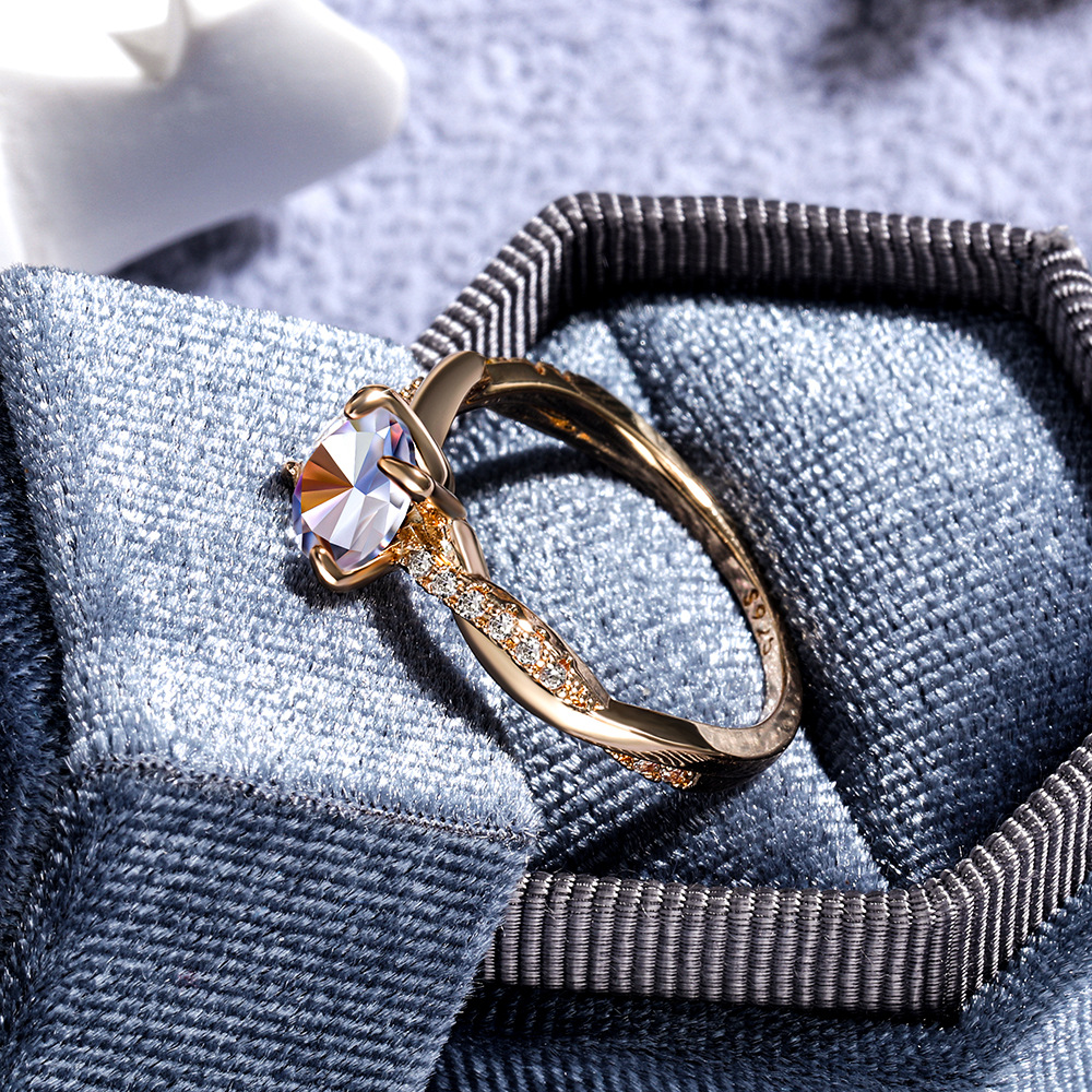 Nhẫn cưới bằng thép titan màu vàng đính kim cương nhân tạo cho nữ