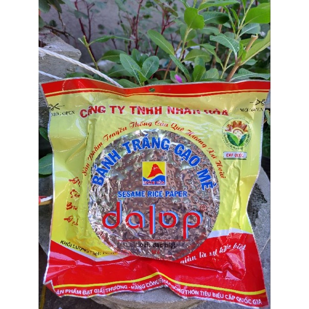 Bánh tráng DALOP gạo mè Bình Định