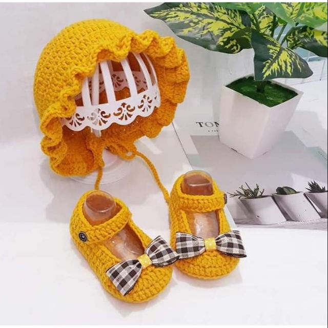 Giá đỡ mũ 3 size