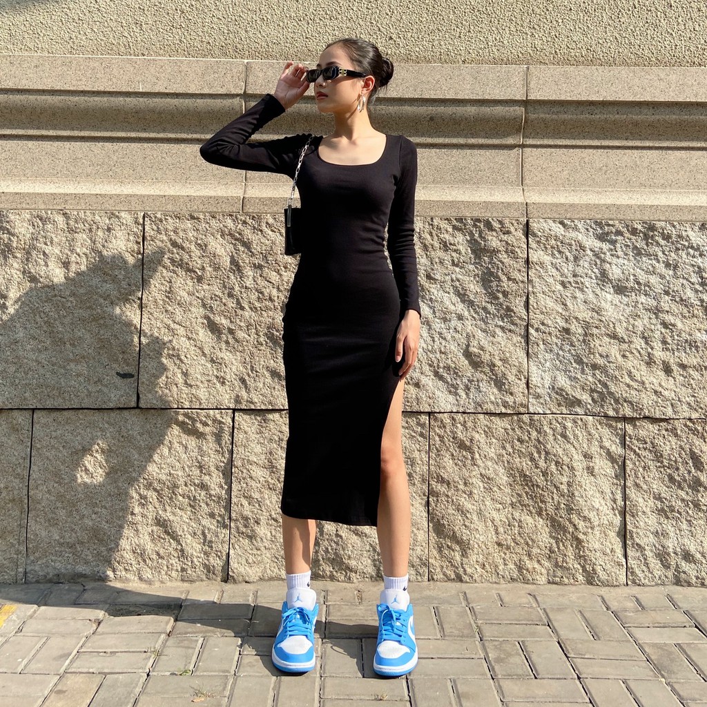 Là min - Váy thun đen xẻ Knit Dress