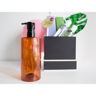 Tẩy trang Shu Uemura Ultime8 Sublime Beauty Cleansing Oil 150ml & 450ml