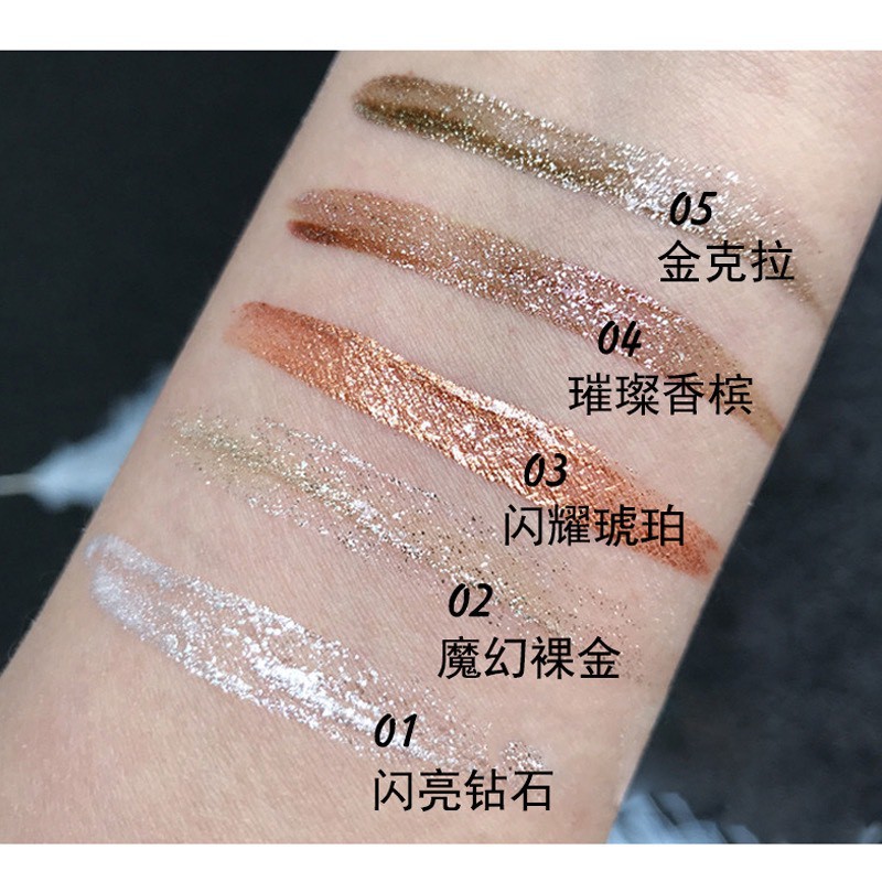 Một cây nhũ mắt kim tuyến FLAPE lấp lánh