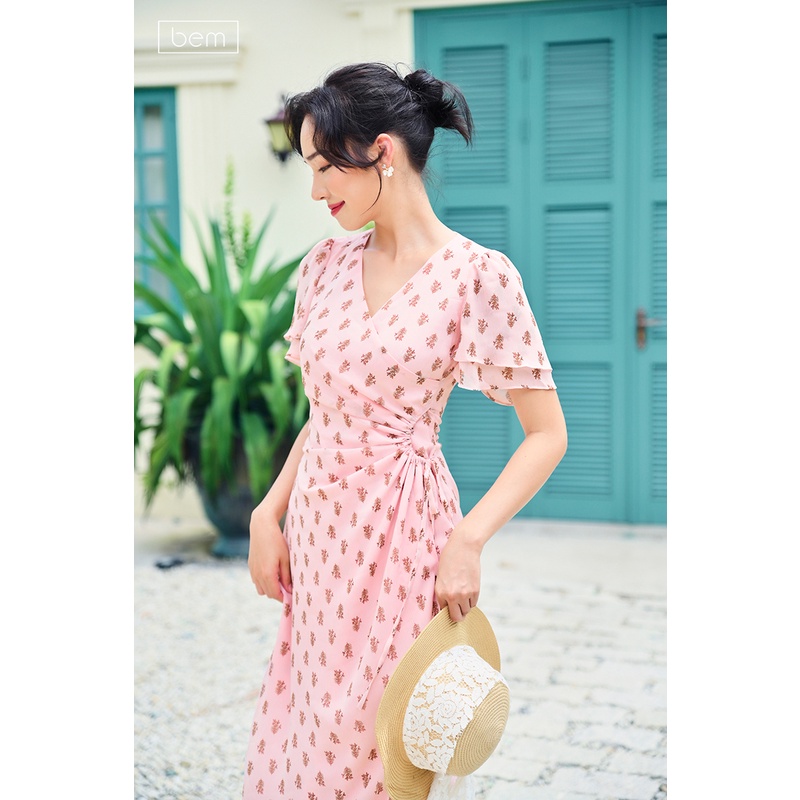 Đầm Hoa Màu Hồng Thắt Eo Tôn Dáng Chân Váy Chữ A BEM STUDIO  𝐒𝐄𝐀𝐒𝐎𝐍 𝐈𝐍 𝐓𝐇𝐄 𝐒𝐔𝐍 - 𝐁𝐄𝐌 𝐒𝐔𝐌𝐌𝐄𝐑 𝐂𝐎𝐋𝐋𝐄𝐂𝐓𝐈𝐎𝐍 𝟐𝟎𝟐𝟐