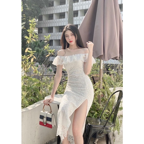 Váy ren trễ vai sẻ đùi