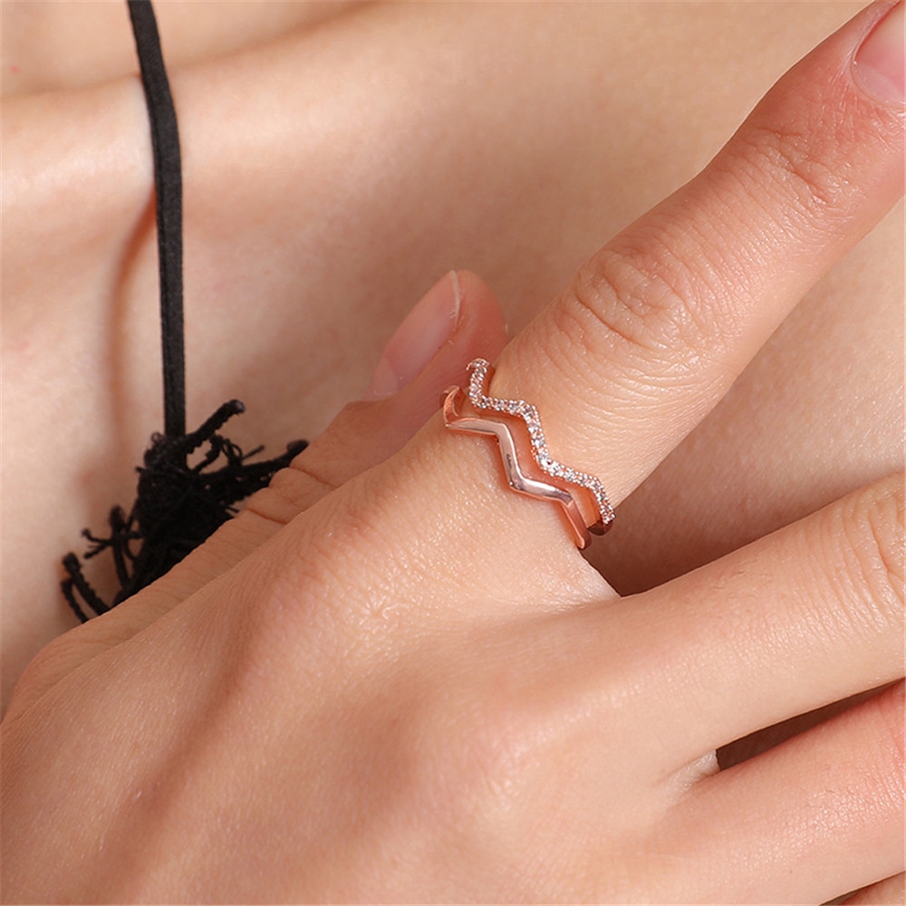 Nhẫn mở thiết kế sóng đôi khảm đá zircon thời trang