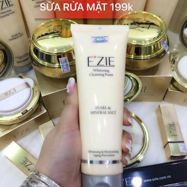 Sữa rửa mặt E’ZIE Sửa Rửa Mặt Làm Trắng Da Ngọc Trai & Muối Khoáng 130ml EZIE