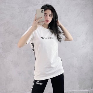 Áo thun Adidas 3 sọc hông logo ngực