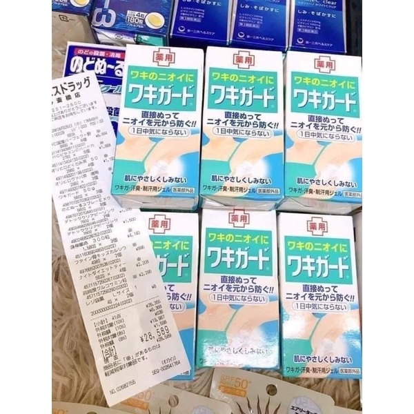 Lăn gel khử mùi nách Kobayashi Nhật Bản