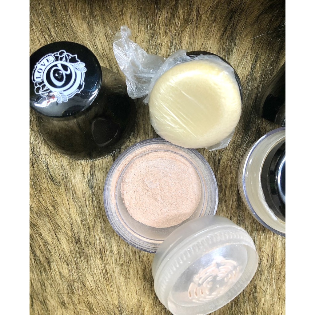 Phấn phủ kim tuyến Love Alpha