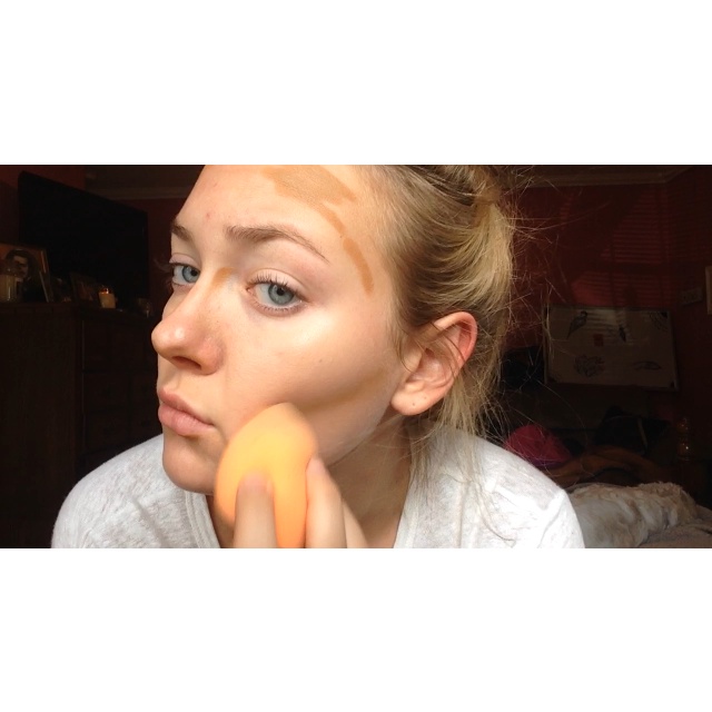 Bông mút Real Technique tán kem nền Sponge+ Chính Hãng Hộp 1 Cái