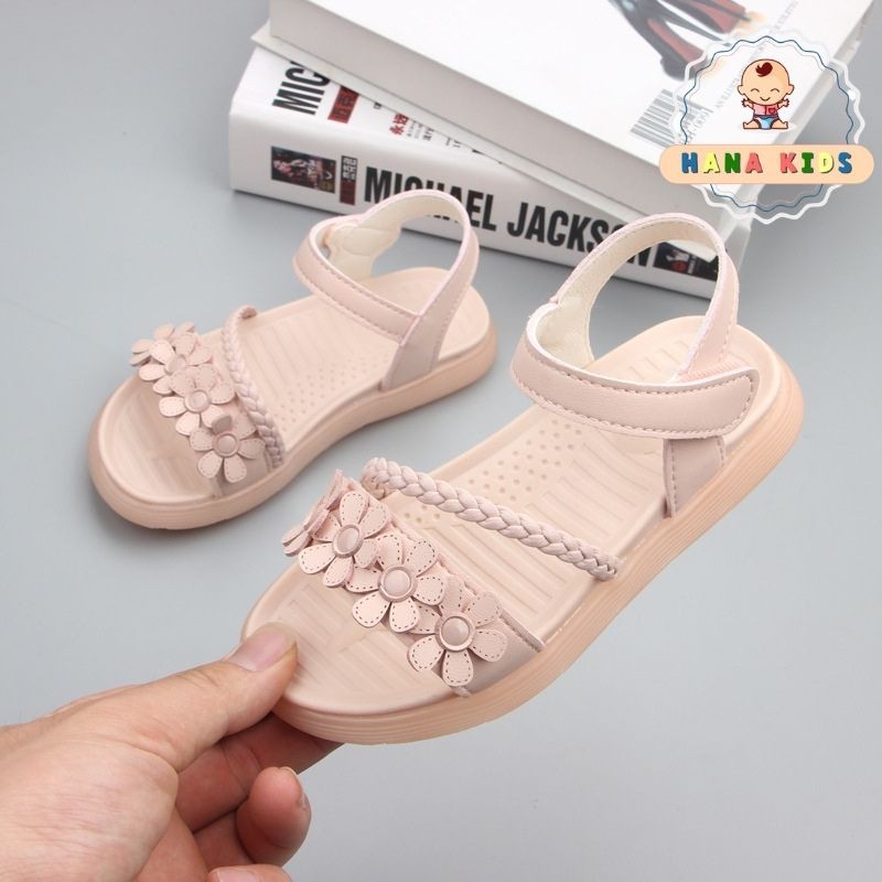 Giày Sandal Bé Gái ♥ FREESHIP ♥ Dép Quai Hậu Cho Bé Đế Mềm Chống Trơn Họa Tiết Hoa Đan Dây Chéo Siêu Xinh Size 21 - 30