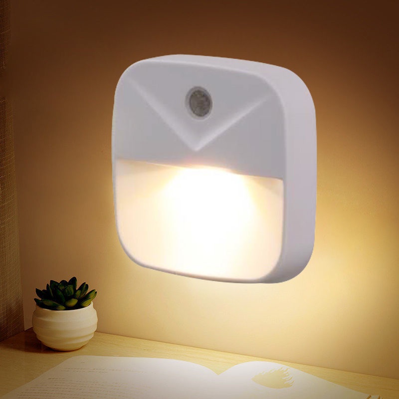 Đèn ngủ LED 6*6cm điều khiển từ xa tiện dụng cho gia đình