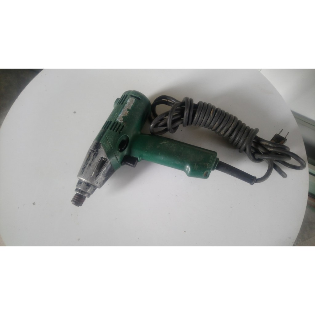 Máy bắn vít Hitachi